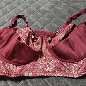 Torrid curve under wire bra